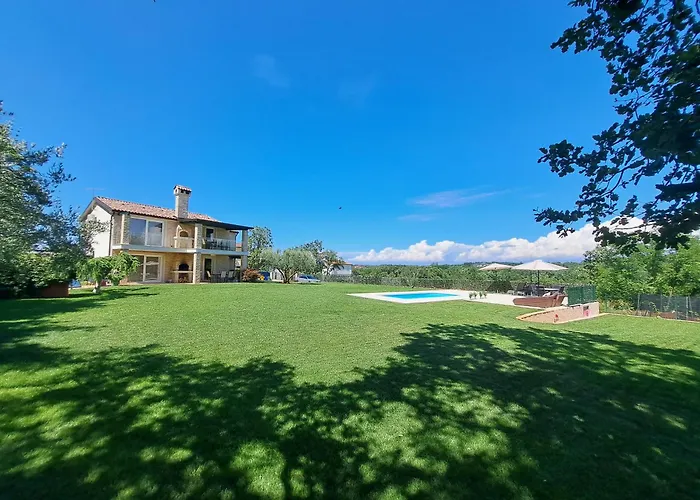 Apartments Villa Sotlar With Pool