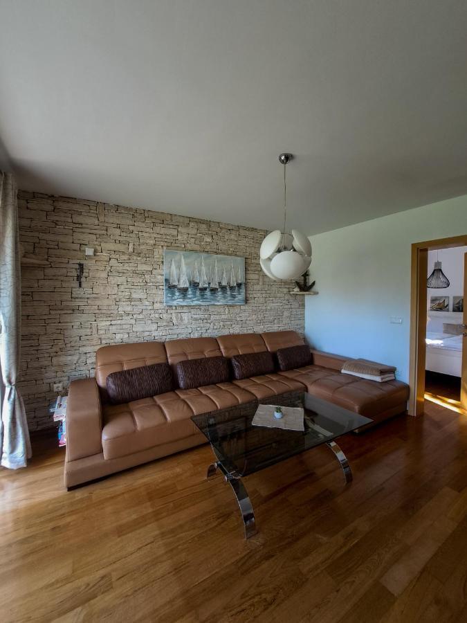 Apartment Sotlar With Pool