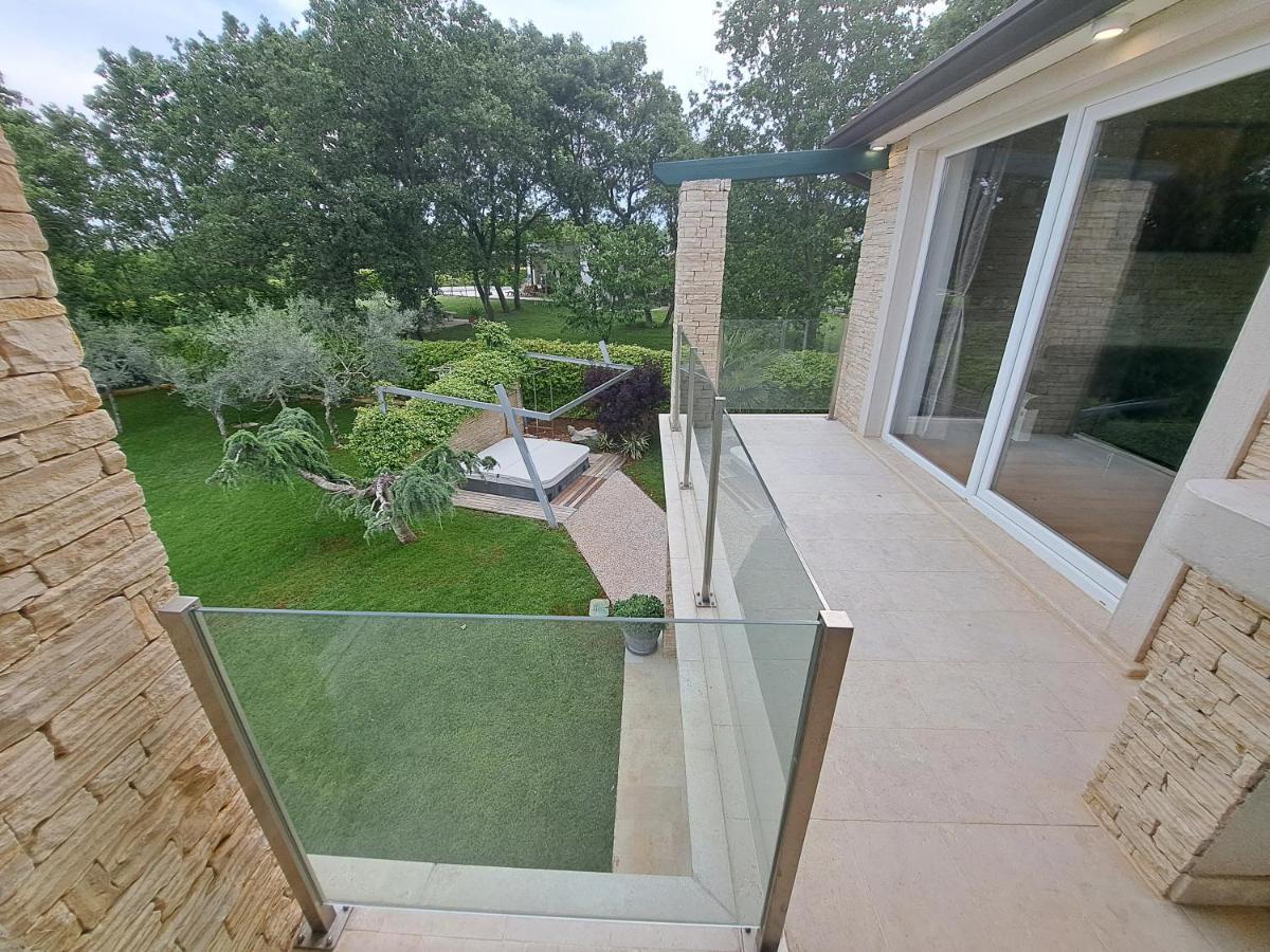 Sotlar With Pool Apartment *